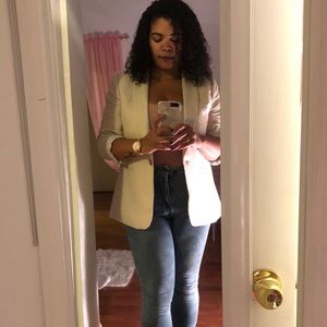 Meet your Posher, Erika m.